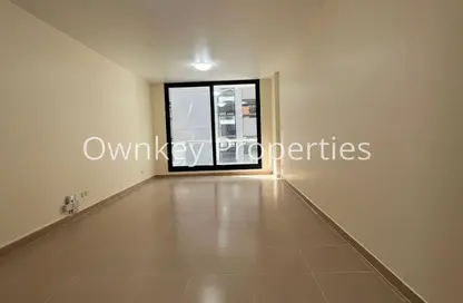 Apartment - Studio - 1 Bathroom for rent in Golden Sands 6 - Mankhool - Bur Dubai - Dubai