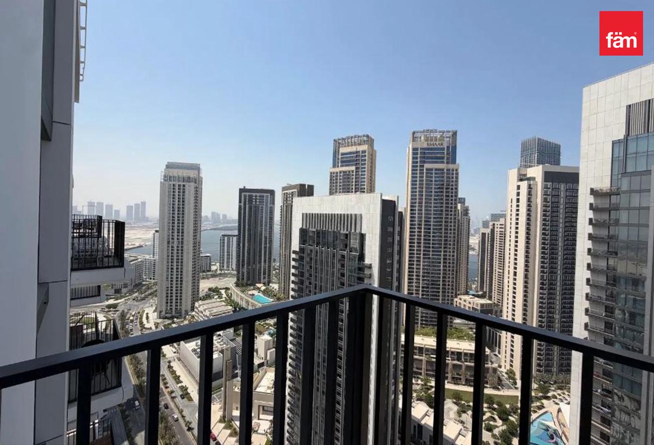 High Floor | Branded | Open View photo 5