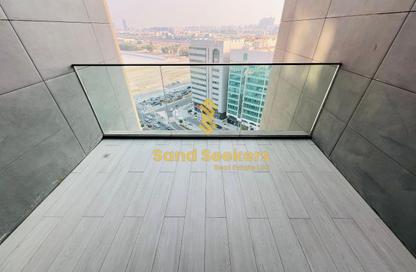 Apartment - 2 - 3 for rent in Water Front Tower A - Waterfront Residential Towers - Tourist Club Area - Abu Dhabi