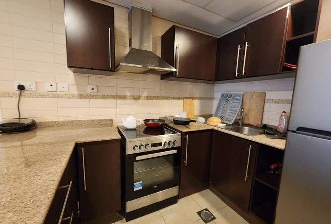 Full Lake View | 1 Bedroom | Furnished Apartment photo 3