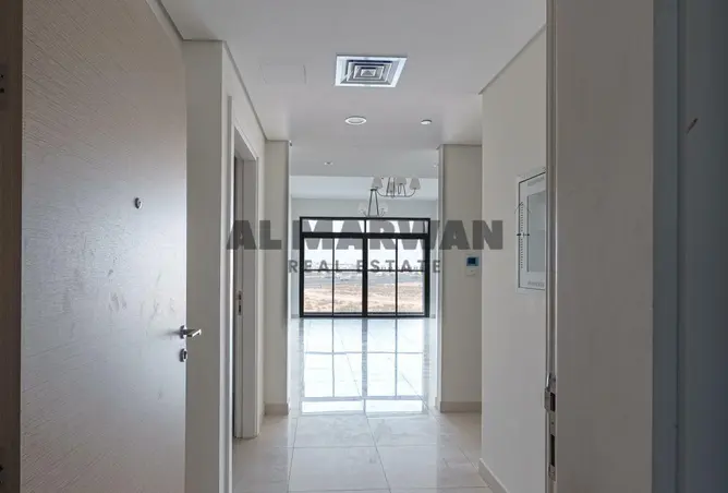 162801465 - Property Image 2