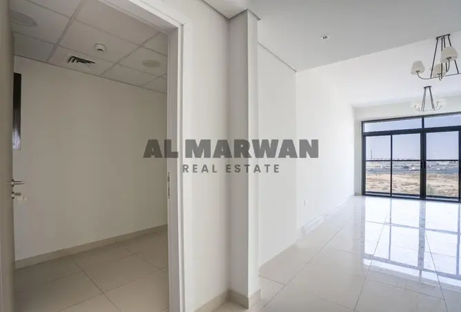 162801465 - Property Image 3