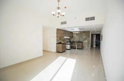 شقة - غرفة نوم - 2 حمامات للايجار في المنال ريزيدنس 2 - واحة دبي للسيليكون - دبي