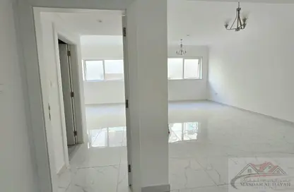 Apartment - 1 Bedroom - 2 Bathrooms for rent in Muwaileh 3 Building - Muwaileh - Sharjah