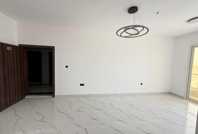 93567667 - Property Image 3