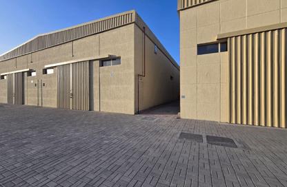 Warehouse - Studio - 1 Bathroom for rent in Umm Al Thuoob - Umm Al Quwain