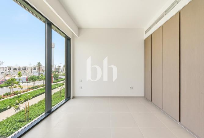 Brand New | Property Managed | Chiller Free — photo 3
