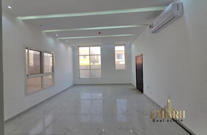Villa - 5 Bedrooms - 7 Bathrooms for rent in Al Yasmeen 1 - Al Yasmeen - Ajman
