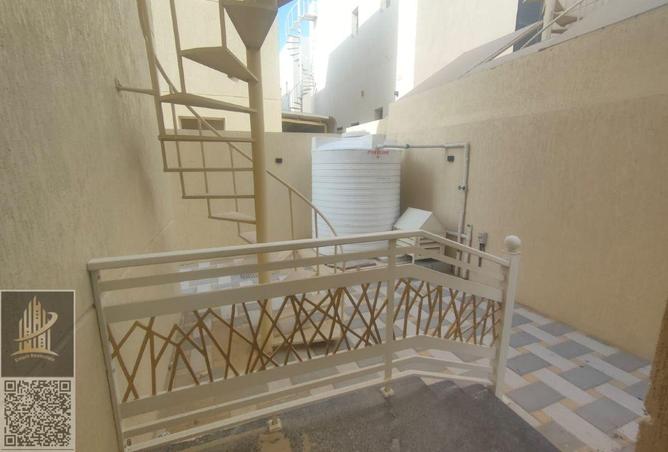 68303960 - Property Image 3