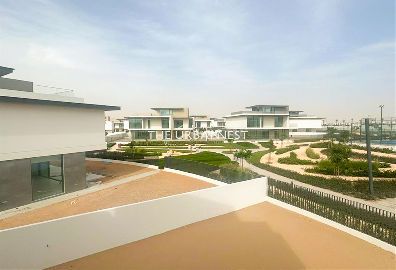 Prime Community l Close to Entrance l Huge Layout photo 15
