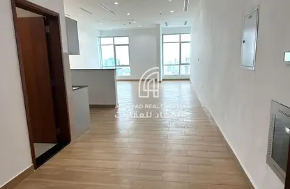 Apartment - 1 Bathroom for sale in Al Dana Tower - Al Majaz 3 - Al Majaz - Sharjah