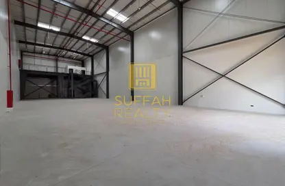 Warehouse - Studio - 2 Bathrooms for rent in Dubai Investment Park 1 (DIP 1) - Dubai Investment Park (DIP) - Dubai