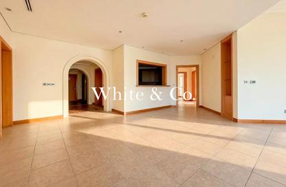 Apartment - 3 - 4 for sale in Abu Keibal - Shoreline Apartments - Palm Jumeirah - Dubai