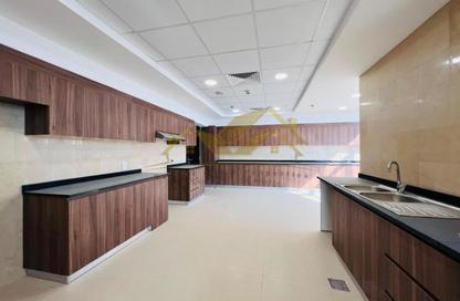 Apartment - 4 Bedrooms - 5 Bathrooms for rent in Escape Tower - Business Bay - Dubai