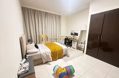 شقة - غرفة نوم - 2 حمامات للبيع في رويال ريزيدنس 2 - رويال ريزدنس - مدينة دبي الرياضية - دبي