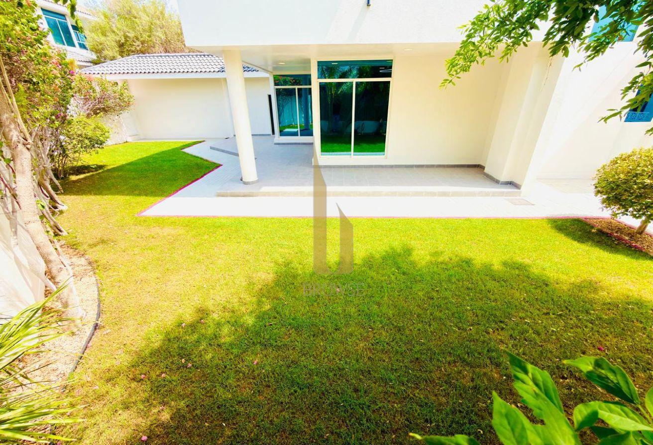 Compound Villa 5BR| Shared Pool+Gym | P/ Garden photo 4