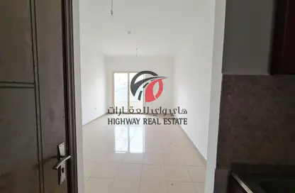 Apartment - Studio - 1 Bathroom for rent in Al Salem Tower - Al Nahda 2 - Al Nahda - Dubai