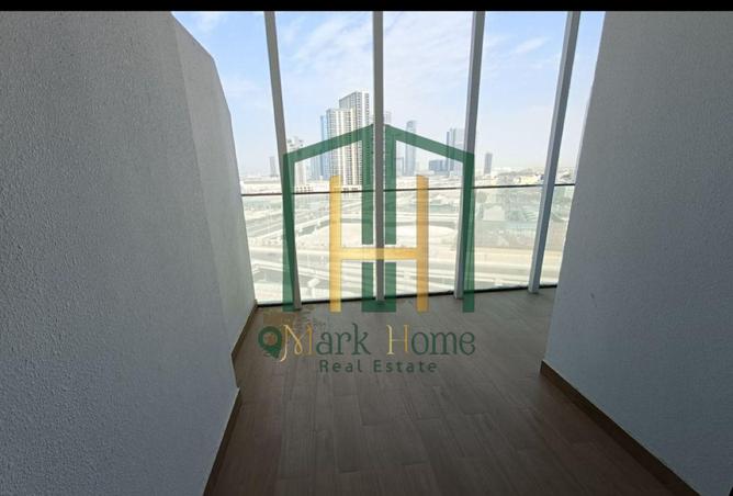 56947938 - Property Image 2