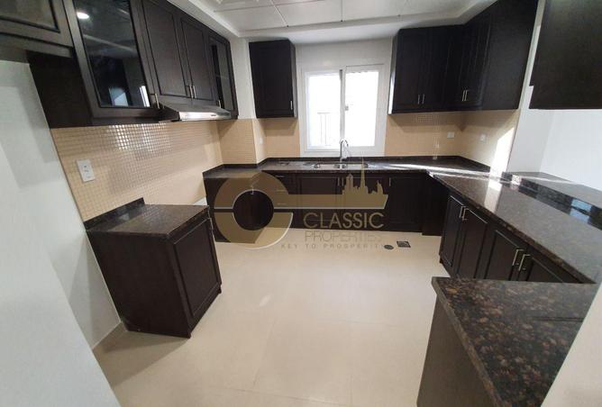 98243198 - Property Image 3