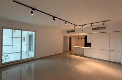 Apartment - 1 Bedroom - 2 Bathrooms for rent in Green Park - Jumeirah Village Triangle - Dubai