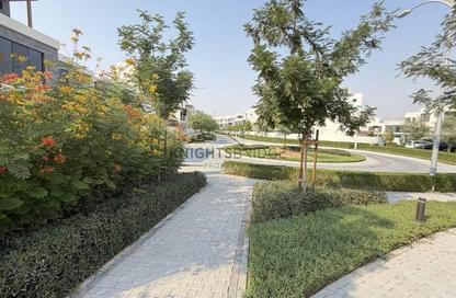 Townhouse - 5 Bedrooms - 5 Bathrooms for sale in Silver Springs 3 - Silver Springs - Damac Hills - Dubai Townhouse - 5 Bedrooms - 5 Bathrooms for sale in Silver Springs 3 - Silver Springs - Damac Hills - Dubai
