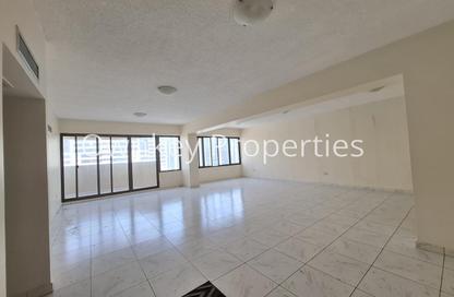 Apartment - 3 - 2 for rent in Silver Sands 1 - Al Mankhool - Bur Dubai - Dubai Apartment - 3 - 2 for rent in Silver Sands 1 - Al Mankhool - Bur Dubai - Dubai