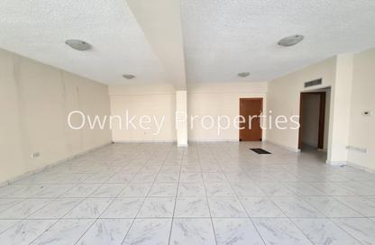 Apartment - 3 - 2 for rent in Silver Sands 1 - Al Mankhool - Bur Dubai - Dubai
