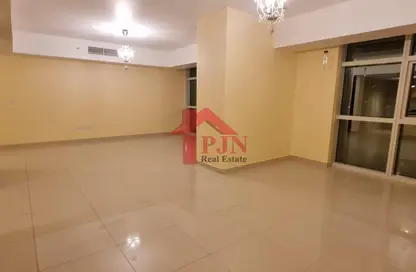 Apartment - 2 Bedrooms - 3 Bathrooms for rent in Tala Tower - Marina Square - Al Reem Island - Abu Dhabi