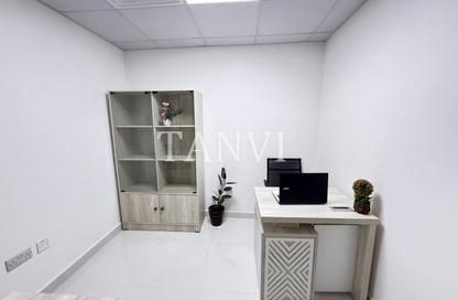 Office Space - Studio - 1 for rent in Silver Home Building - Hor Al Anz - Deira - Dubai