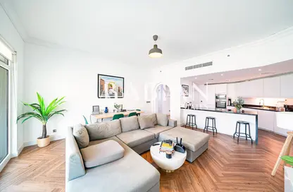 Apartment - 2 Bedrooms - 2 Bathrooms for sale in Al Anbara - Shoreline Apartments - Palm Jumeirah - Dubai