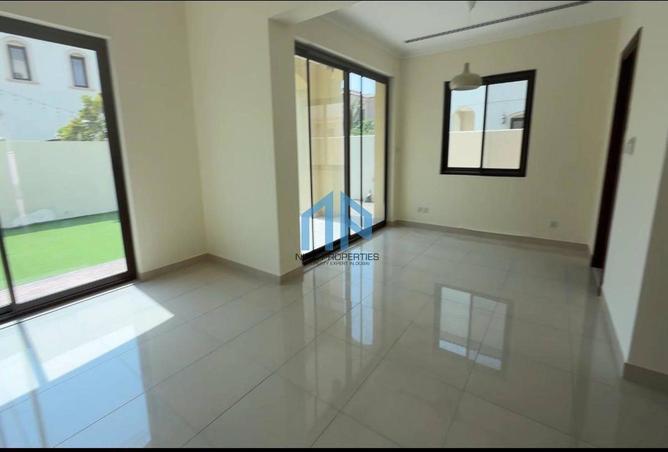 87889647 - Property Image 2