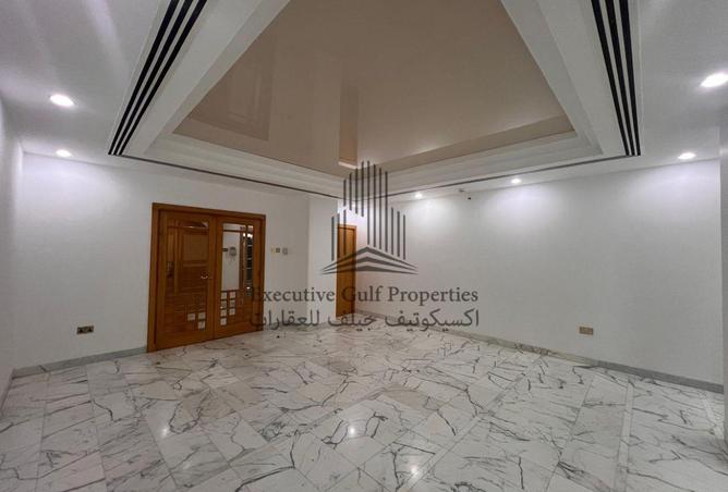 76564012 - Property Main Image