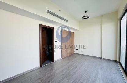 Apartment - 1 Bedroom - 2 Bathrooms for rent in Saleh Residence 3 - Jumeirah Garden City - Al Satwa - Dubai