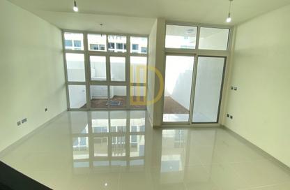 Villa - 3 - 3 for rent in Centaury - Damac Hills 2 - Dubai Villa - 3 - 3 for rent in Centaury - Damac Hills 2 - Dubai