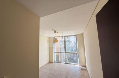 Apartment - 2 - 2 for sale in Emaar Tower B - Emaar Towers - Deira - Dubai