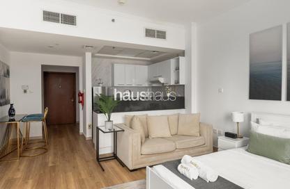 Apartment - Studio - 1 Bathroom for rent in Burj Al Nujoom - Downtown Dubai - Dubai