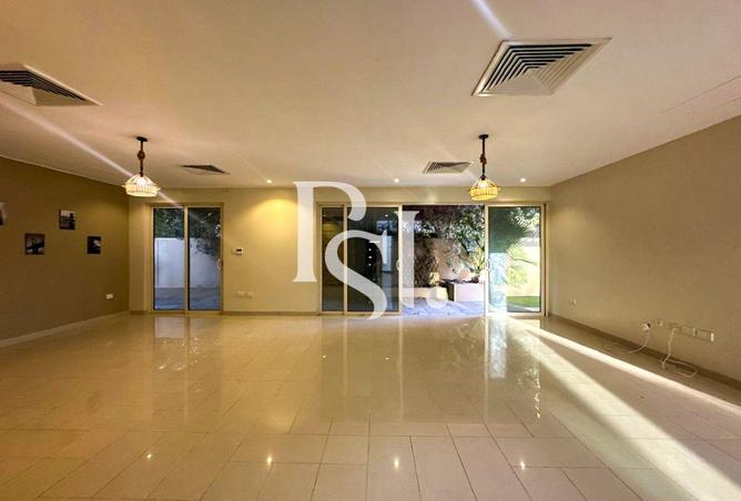 73767842 - Property Image 2