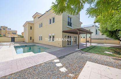 Villa - 5 - 5 for sale in The Centro - The Villa - Dubai