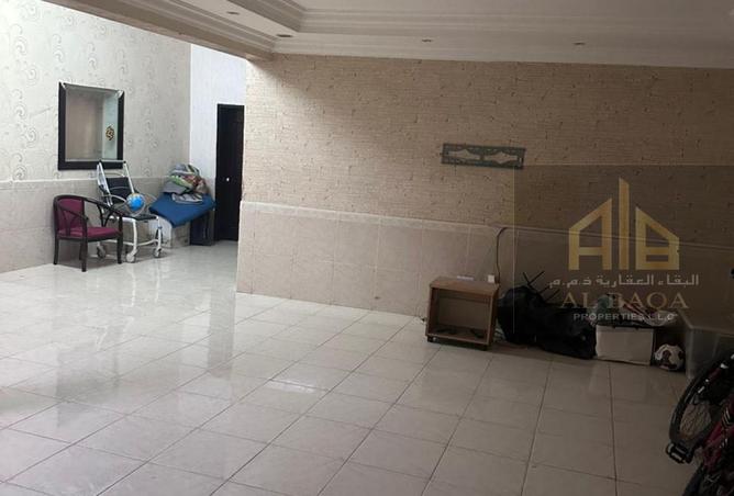 61674859 - Property Image 3