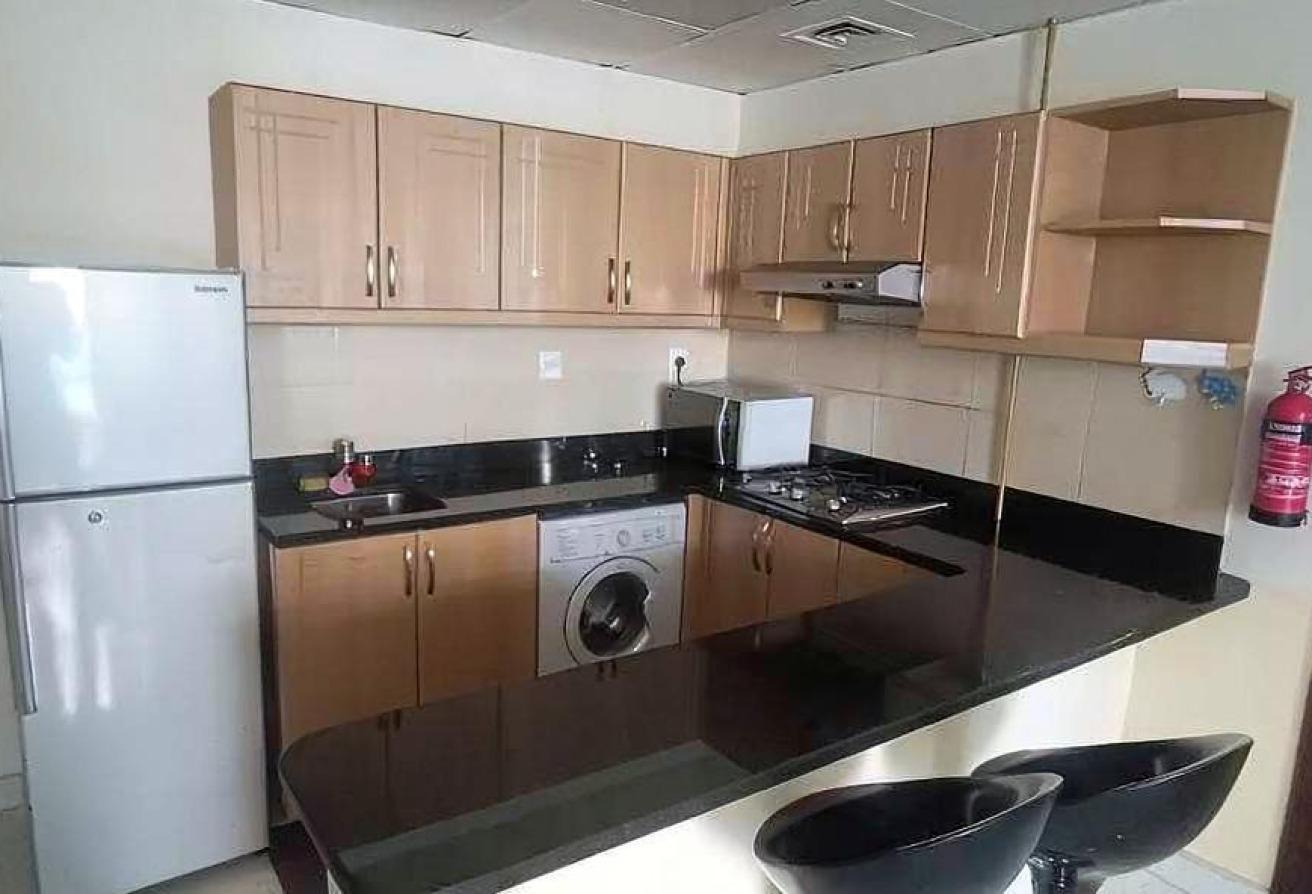 Spacious 1BR | High Floor with Balcony |Sport City photo 5