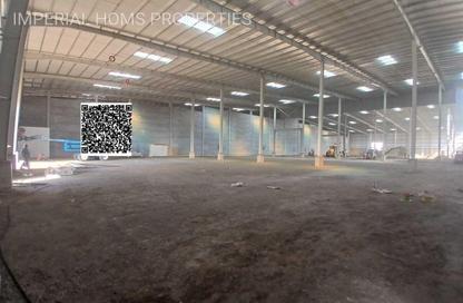 Warehouse - Studio - 2 Bathrooms for rent in Umm Al Thuoob - Umm Al Quwain