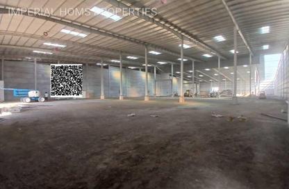 Warehouse - Studio - 2 Bathrooms for rent in Umm Al Thuoob - Umm Al Quwain