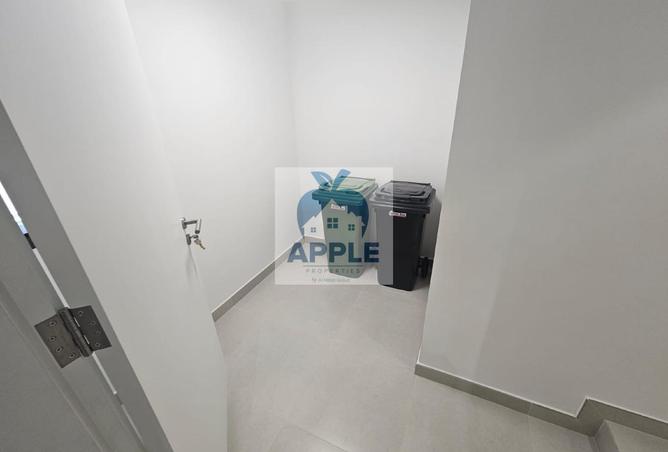 81111825 - Property Image 3