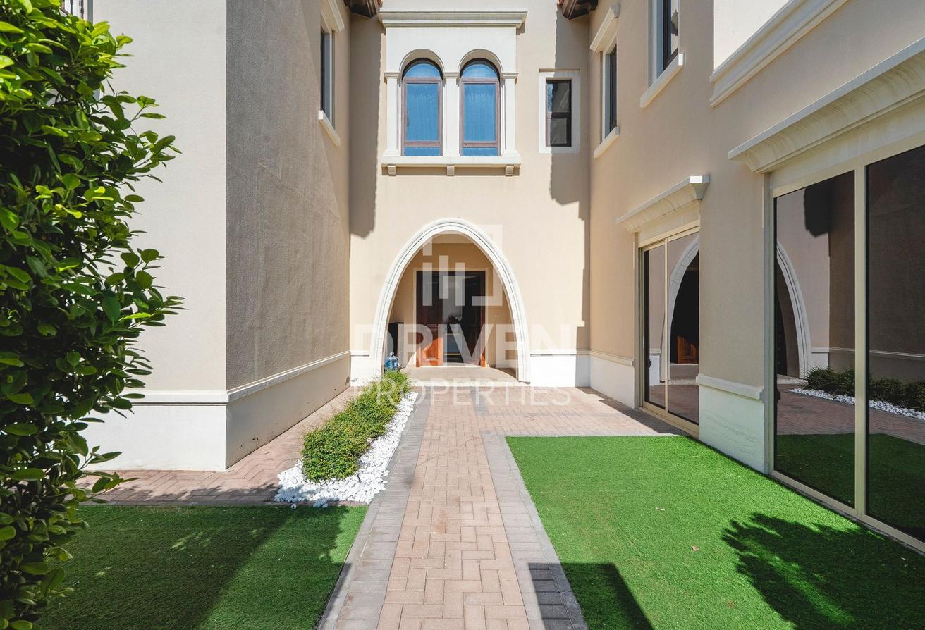 Fully Upgraded and Furnished | Vacant Villa photo 27