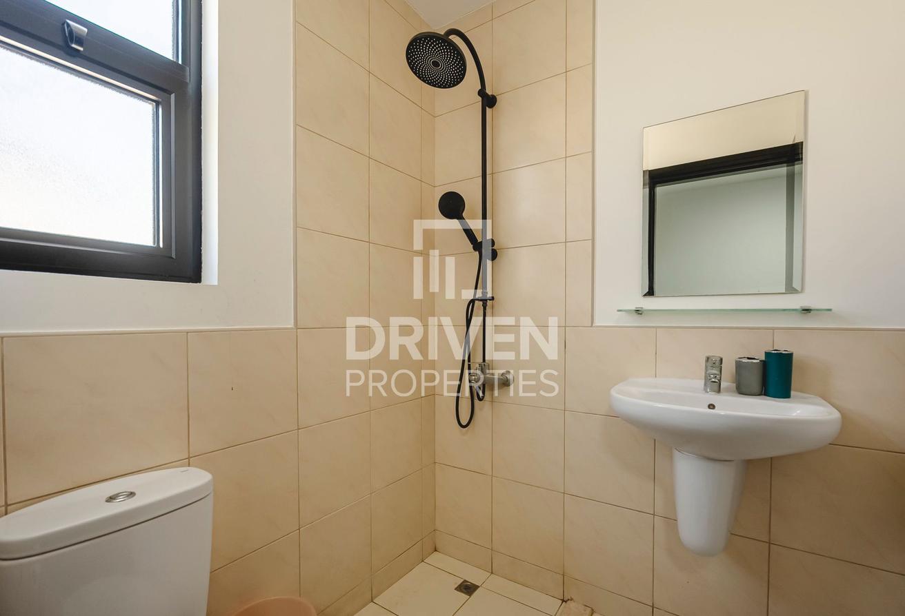 Fully Upgraded and Furnished | Vacant Villa photo 22