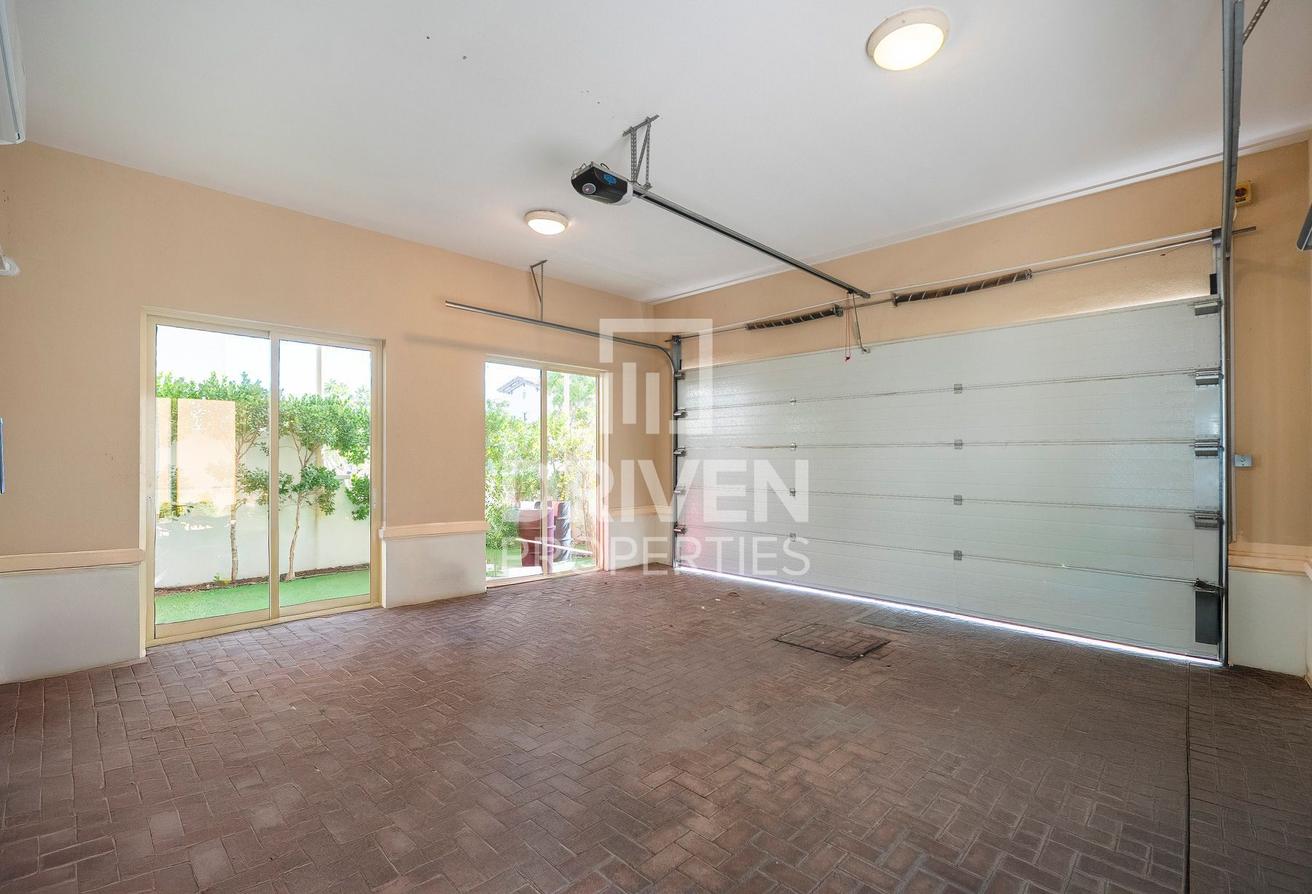 Fully Upgraded and Furnished | Vacant Villa photo 29