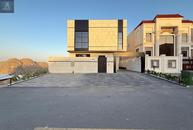 72305958 - Property Image 2