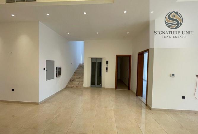 128809277 - Property Image 3