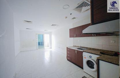 Apartment - Studio - 1 for rent in RAK Tower - Al Seer - Ras Al Khaimah