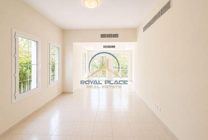 135642427 - Property Image 3